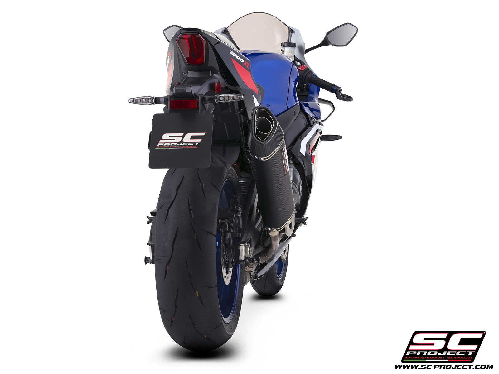 Suzuki GSX-R1000R with SC-Project SC1-R GT carbon fibre exhaust, 3/4 rear view