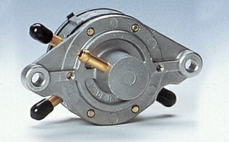 Mikuni Benzinepomp DF52-21 2 Uitgangen /35L Uur