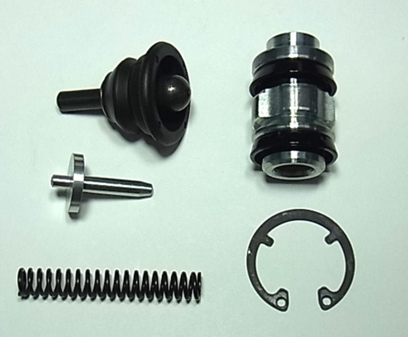 TOURM REPAIR KIT FRONT BRAKE MASTER CYL TOURMAX Hoofdremcilinder revisieset  Suzuki GSXR1000/1300