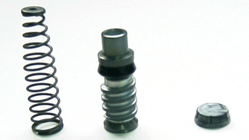 TOURM REPAIR KIT CLUTCH MASTER CYLINDER TOURMAX Koppelingscilinder revisieset   Kawasaki ZX750, ZR/ZX1200