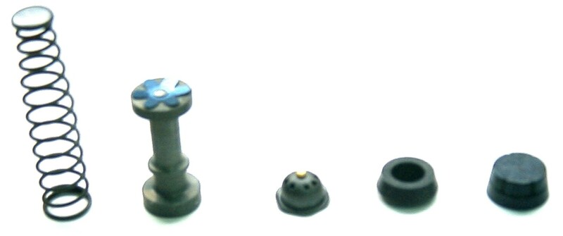 TOURM REPAIR KIT MASTER CYLINDER TOURMAX Hoofdremcilinder revisieset  Suzuki
