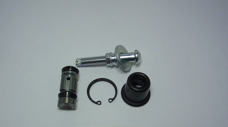 TOURM REPAIR KIT REAR BRAKE MASTER CYL TOURMAX Hoofdremcilinder revisieset  Yamaha XT1200Z Super Tenere