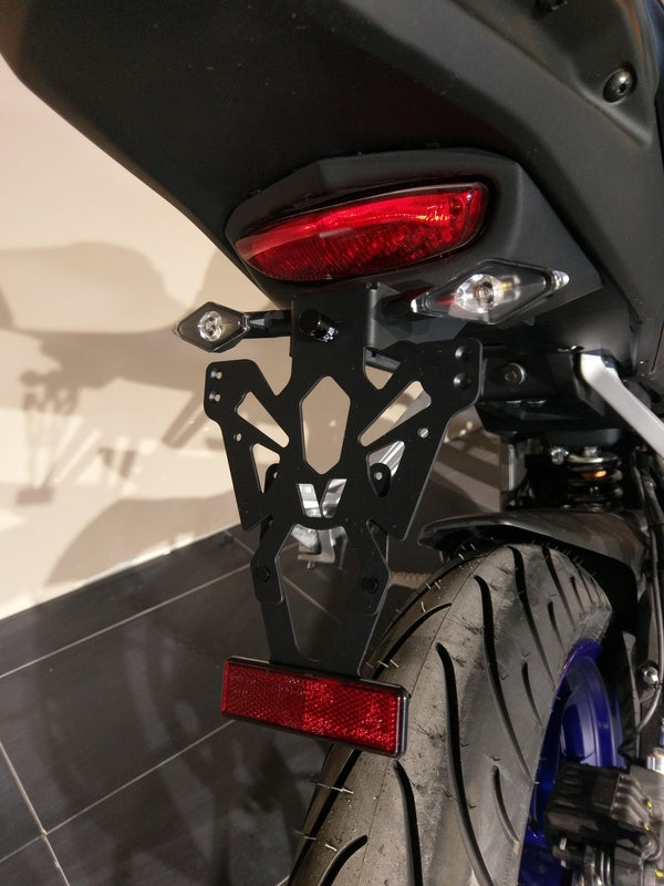V PARTS kentekenplaathouder zwart Yamaha MT-125