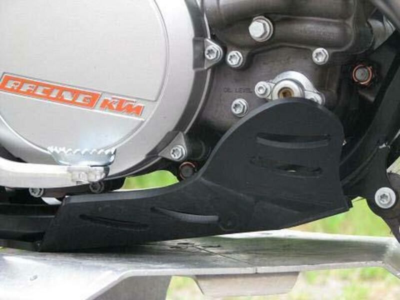 AXP PROTECTION GP SKID PLATE BLK