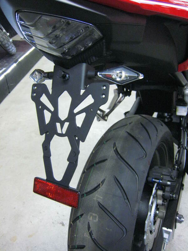 V PARTS kentekenplaathouder zwart Honda CB500X