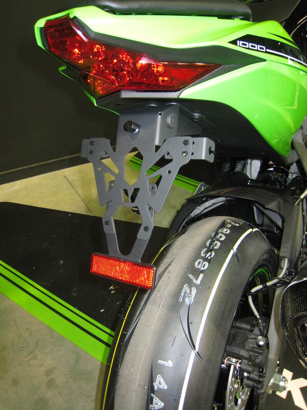 V PARTS kentekenplaathouder zwart Kawasaki ZX10R