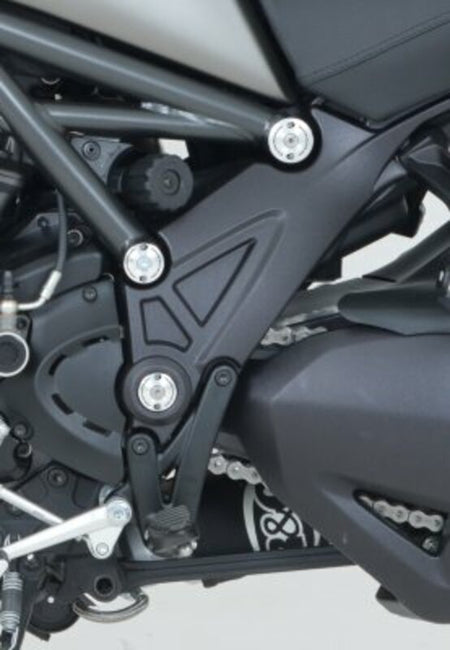R&G PLUG FRAME INSERT