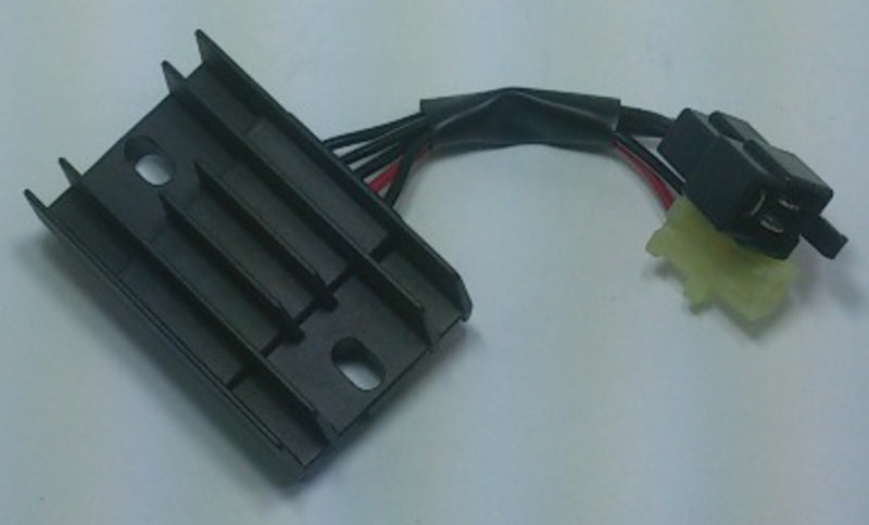 TOURM REGULATOR TOURMAX Spanningsregelaar - Suzuki
