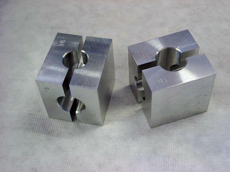 KAYABA Piston Rod Clamps Ø16/18mm