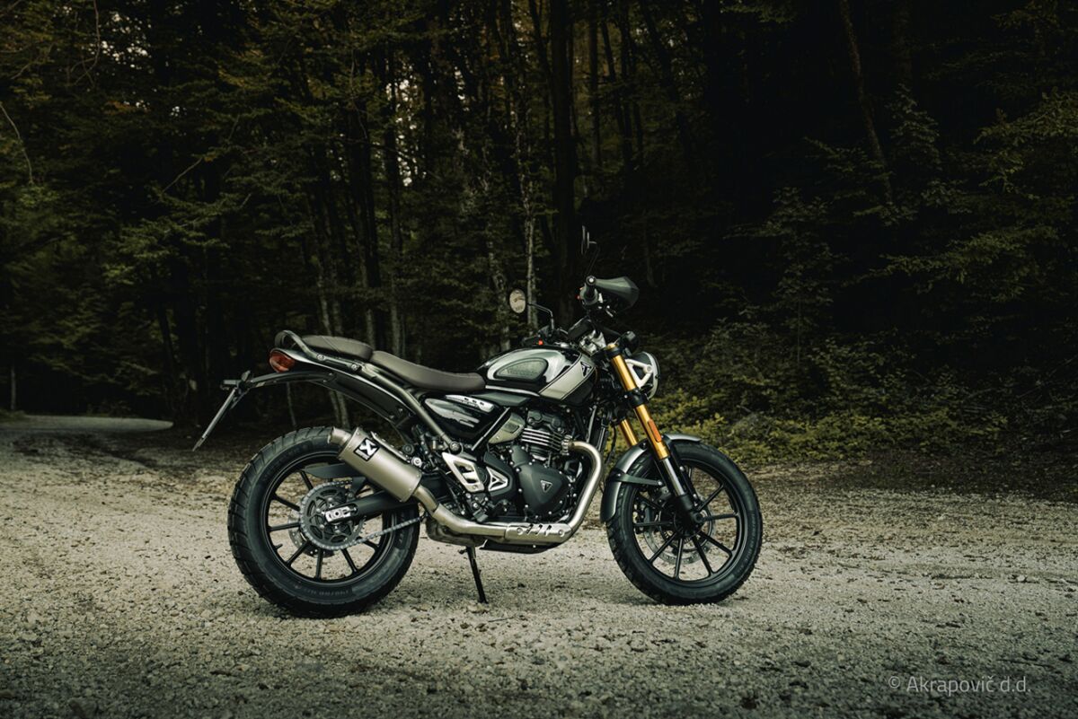 Akrapovic Slip-On Line uitlaatdemper - Triumph SCRAMBLER 400 X / SPEED 400 (2024-2025) | Femon Parts