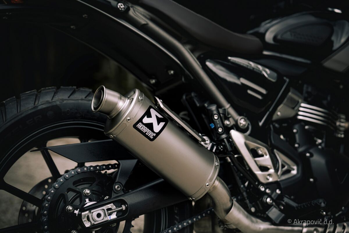 Akrapovic Slip-On Line uitlaatdemper - Triumph SCRAMBLER 400 X / SPEED 400 (2024-2025) | Femon Parts