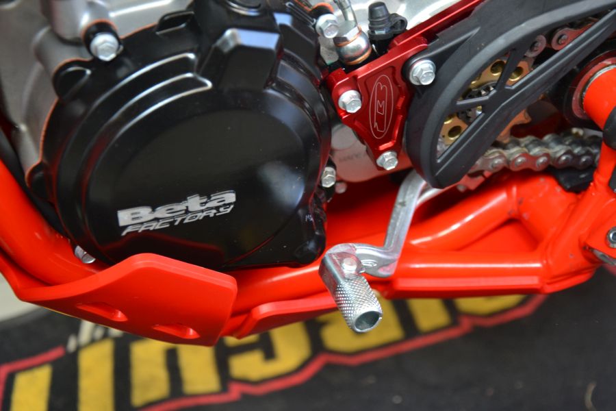 BOANO kunststof skidplate, rood - Beta RR 250/300 2T (2018-2019)