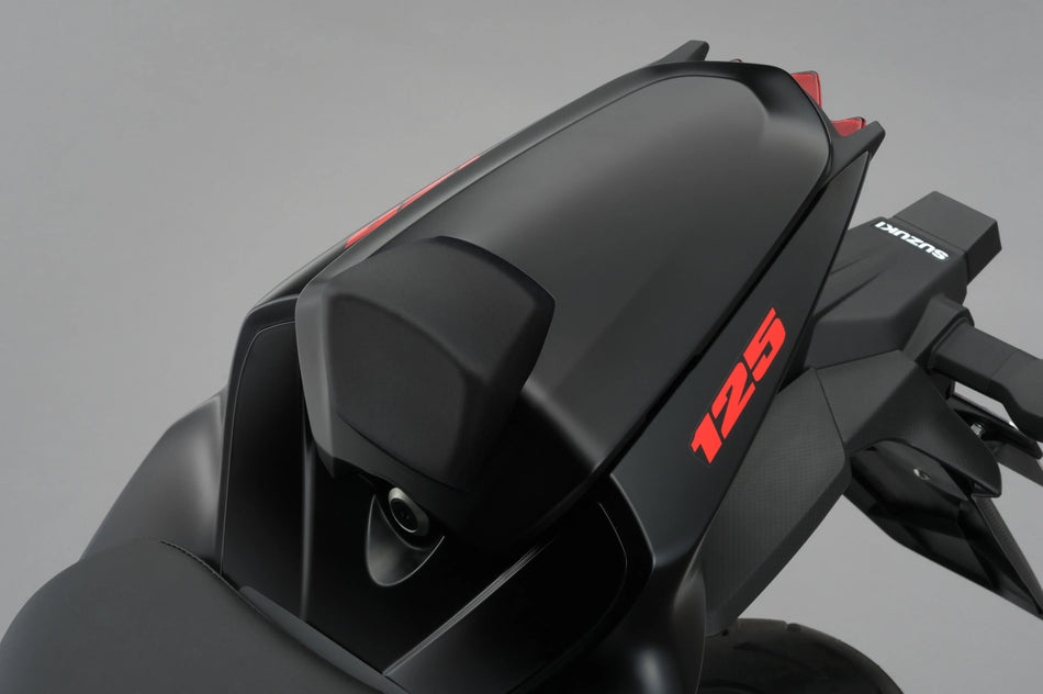 Buddyseat cover GSX-S/R125 Mat zwart