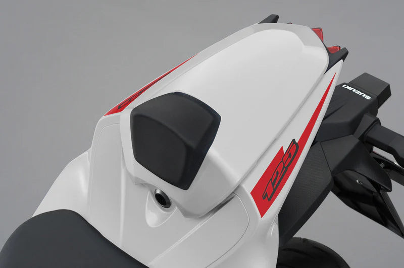 Buddyseat cover GSX-S/R125 Wit