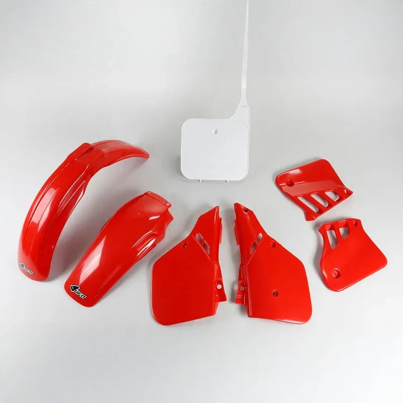 UFO Plast PLASTIC KIT, OEM/OEM