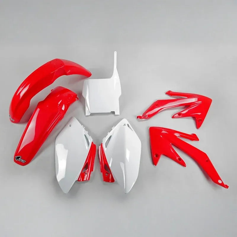 UFO Plast PLASTIC KIT, OEM/OEM