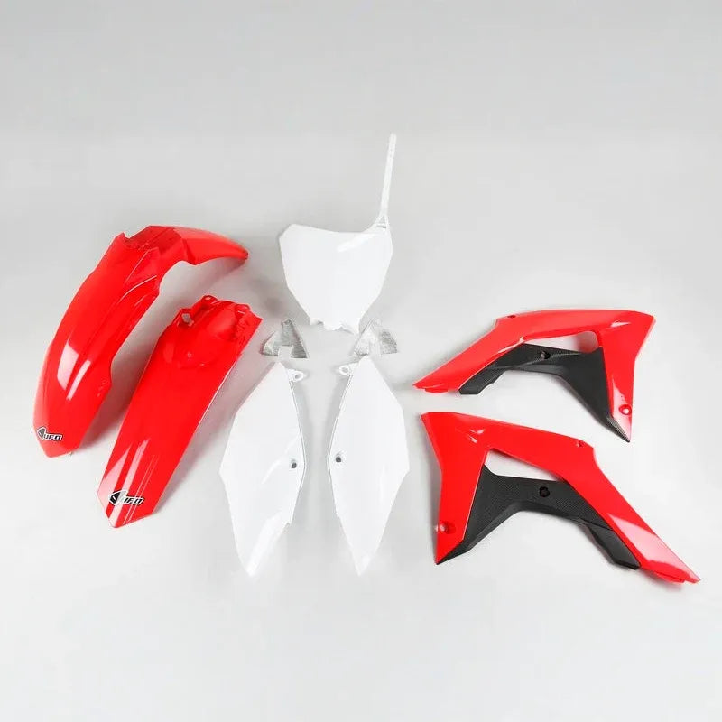UFO Plast PLASTIC KIT, OEM/OEM