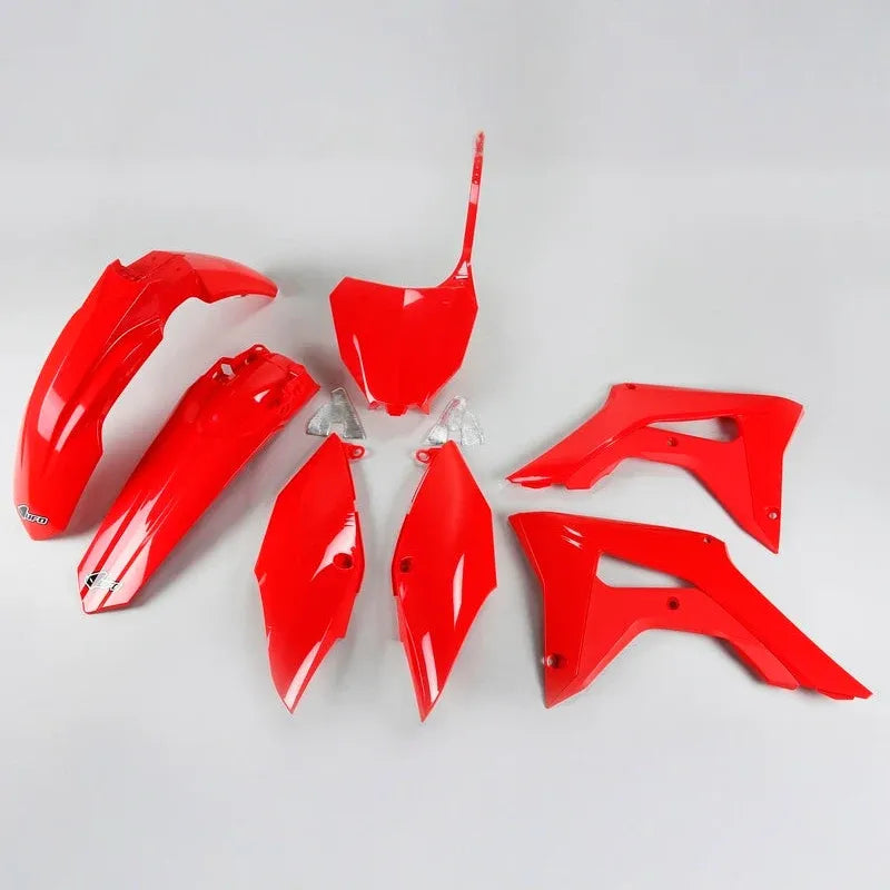 UFO Plastic Kit, Red/Red