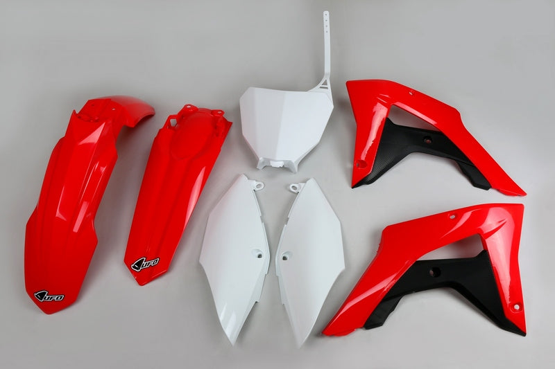 UFO Plast PLASTIC KIT, OEM/OEM