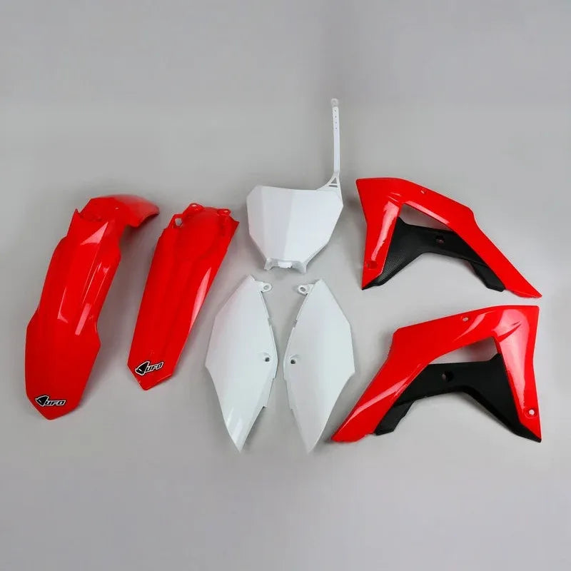 UFO Plast PLASTIC KIT, OEM/OEM