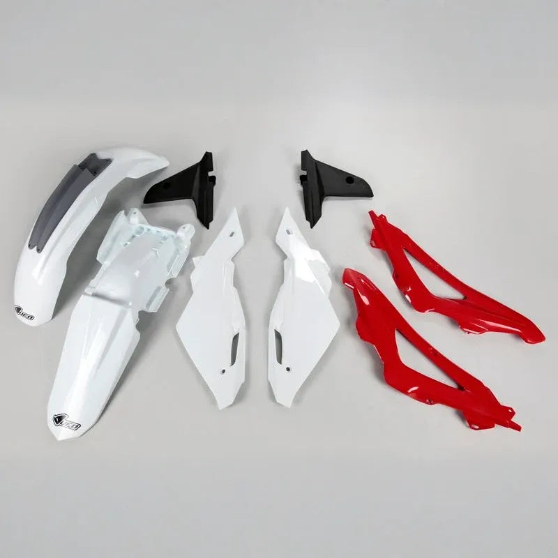 UFO Plast PLASTIC KIT, OEM/OEM