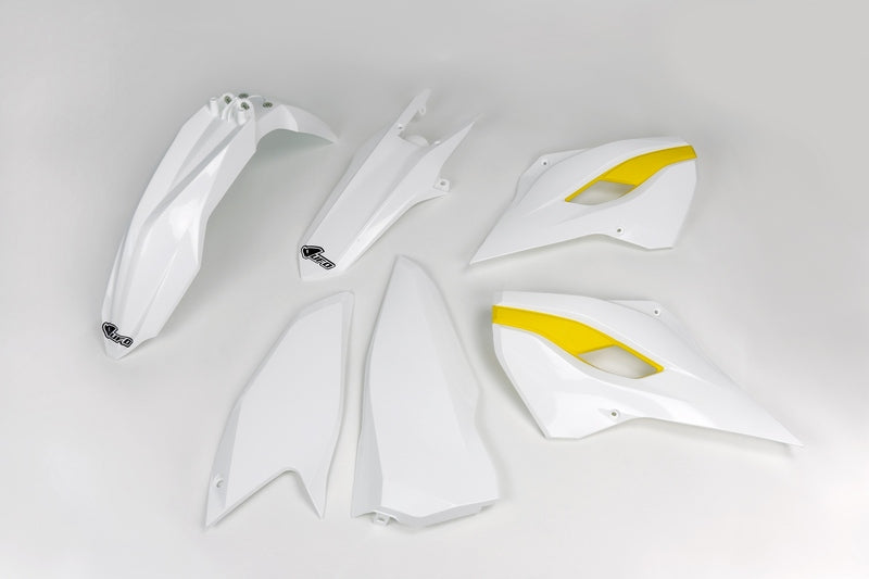 UFO-KUNSTSTOFFBAUSATZ, WEISS/GELB