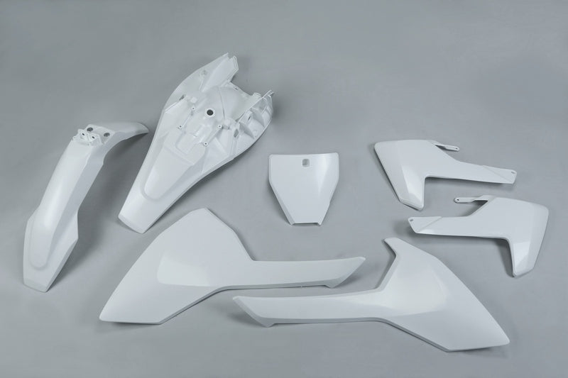 UFO Plast PLASTIC KIT, OEM/OEM