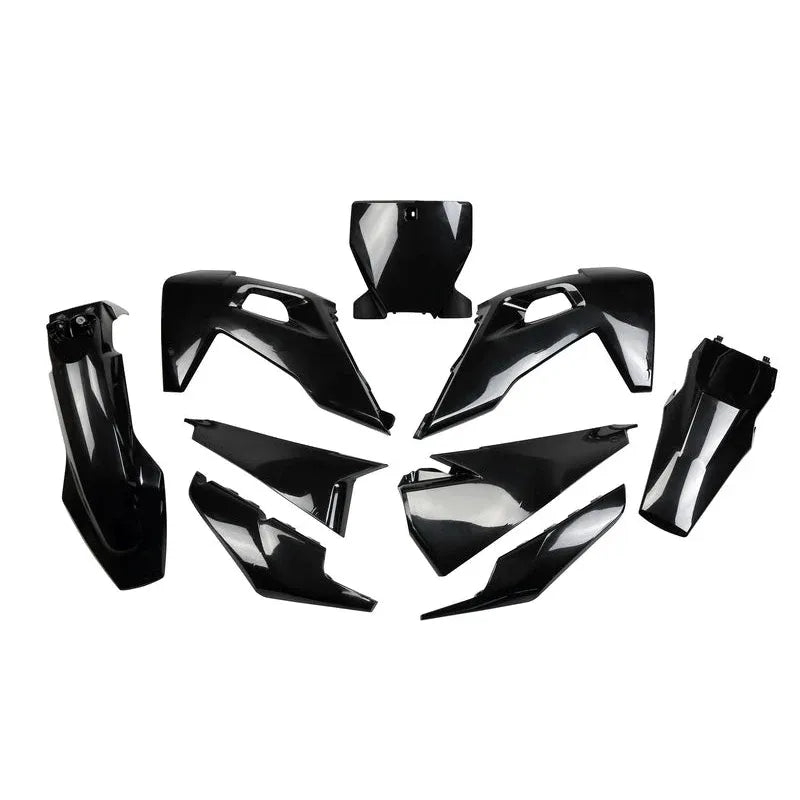 UFO Plast PLASTIC KIT, BLK/BLK