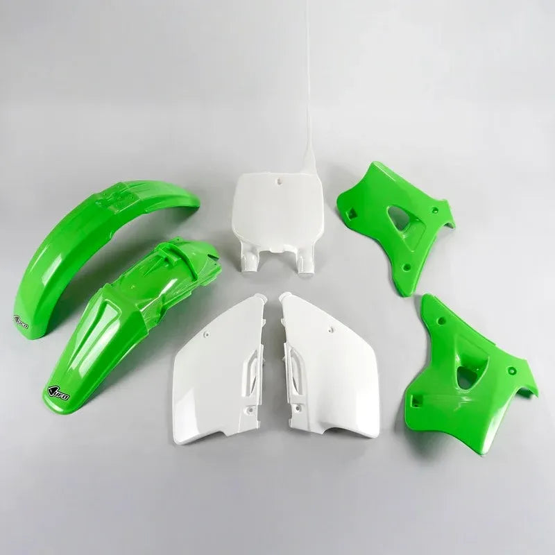UFO Plast PLASTIC KIT, OEM/OEM