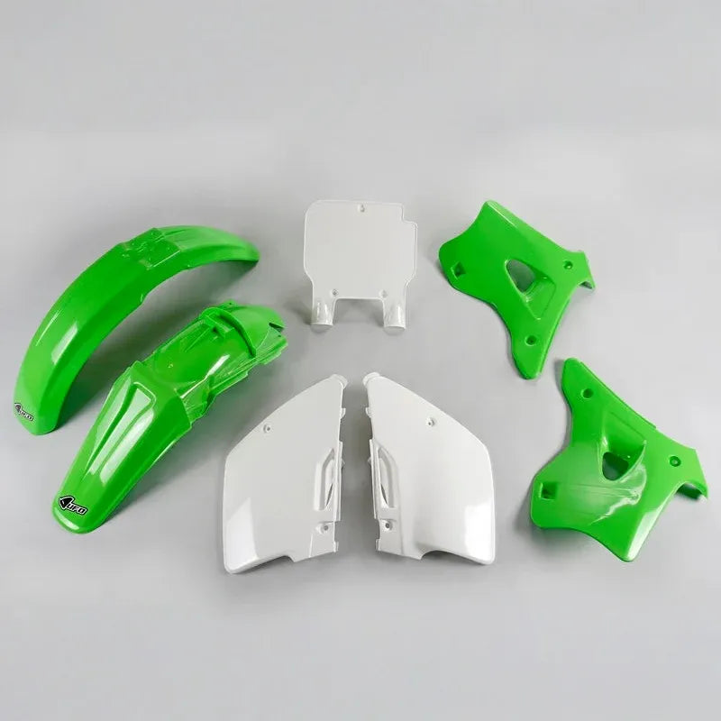 UFO Plast PLASTIC KIT, OEM/OEM