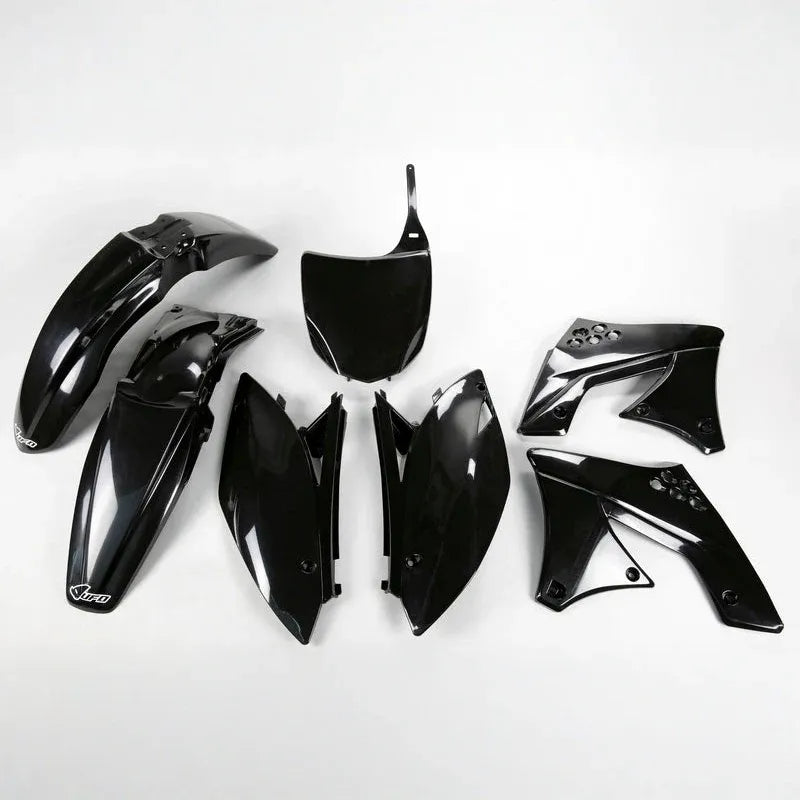 UFO Plast PLASTIC KIT, BLK/BLK