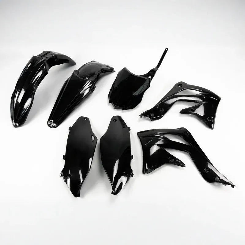 UFO Plast PLASTIC KIT, BLK/BLK
