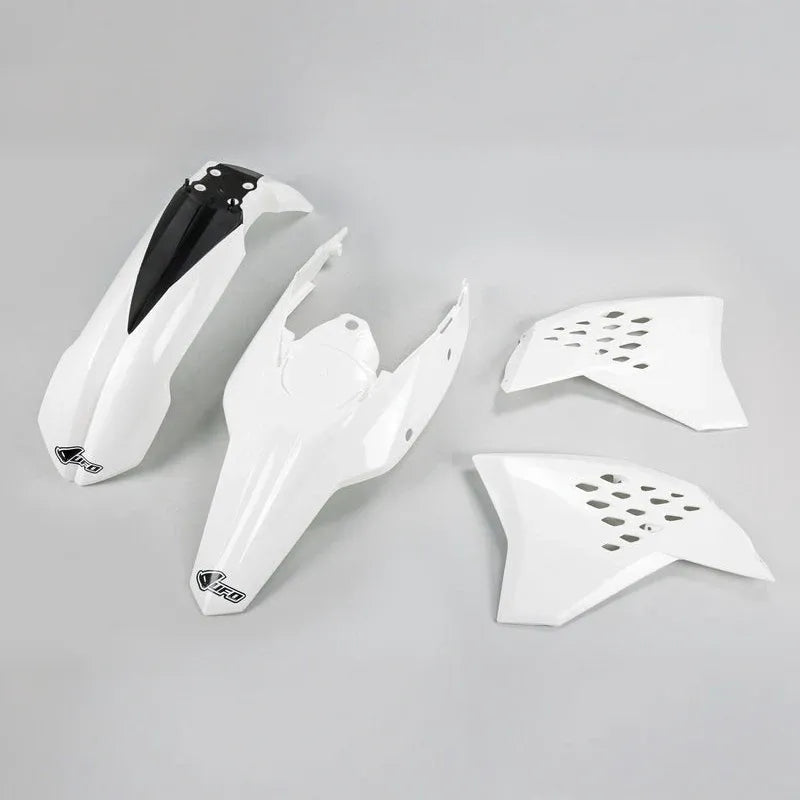 UFO Plast PLASTIC KIT, WHT/WHT