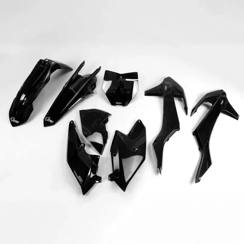 UFO Plast PLASTIC KIT, BLK/BLK