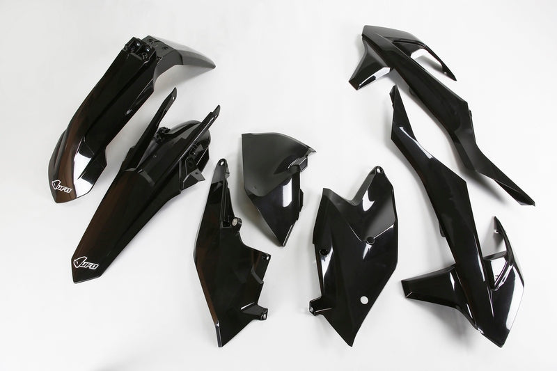 UFO-KUNSTSTOFFBAUSATZ, SCHWARZ/SCHWARZ