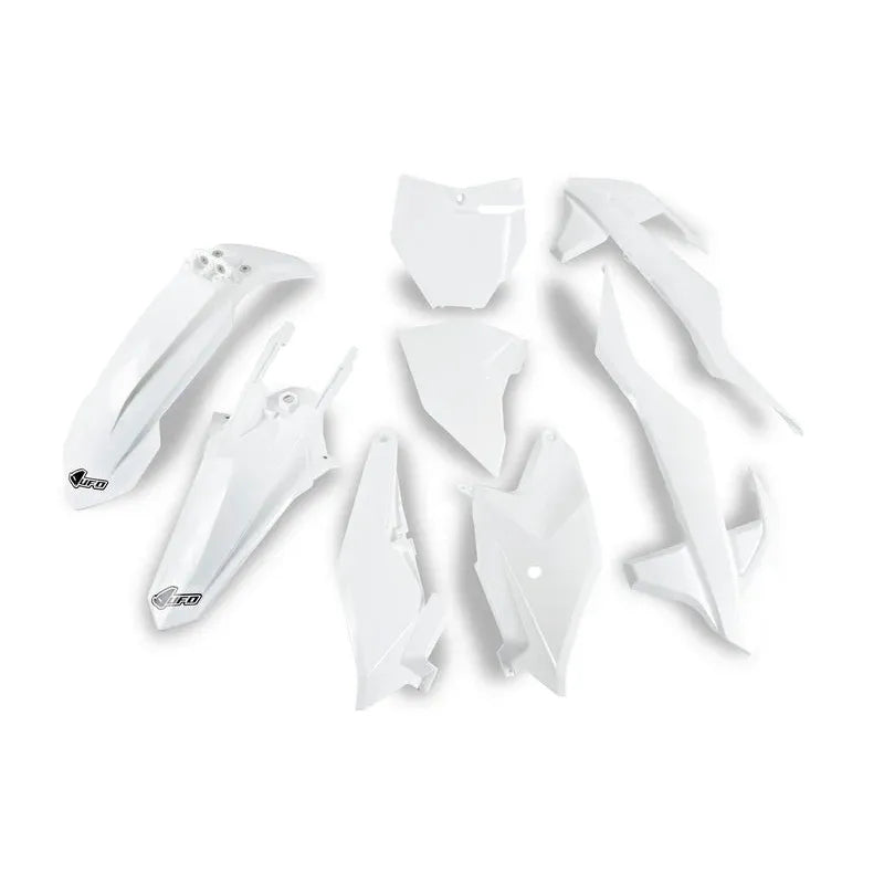 UFO Plastic Kit, White/Clear