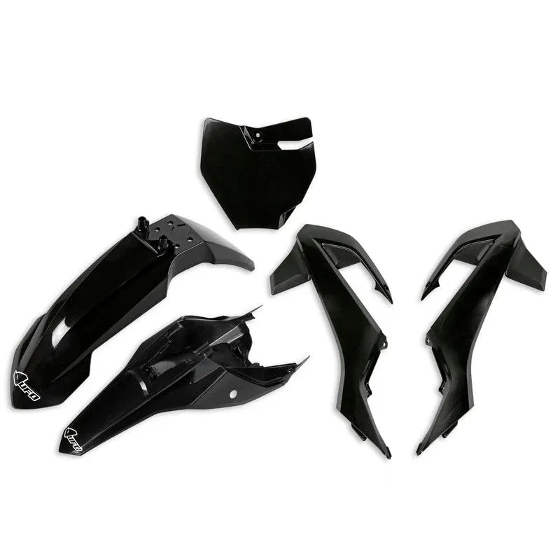 UFO Plast PLASTIC KIT, BLK/BLK