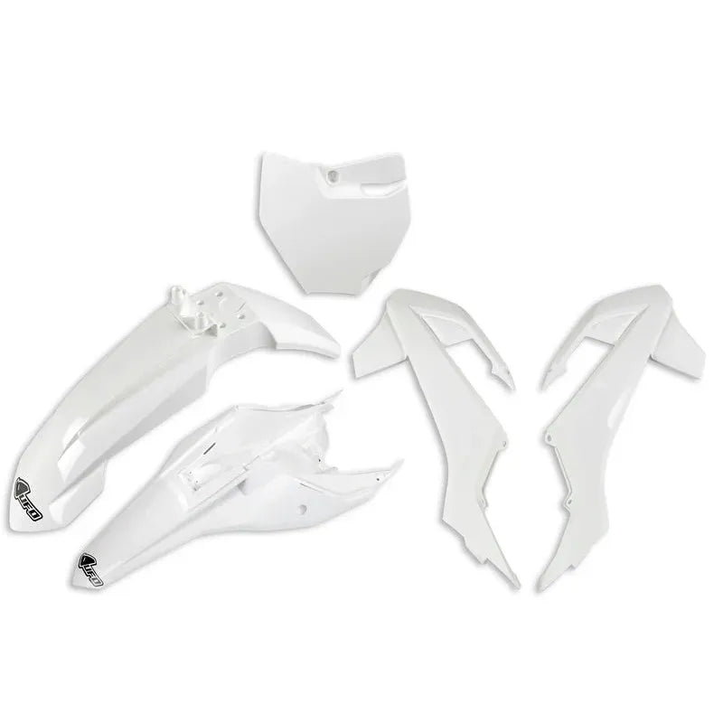 UFO Plast PLASTIC KIT, WHT/WHT