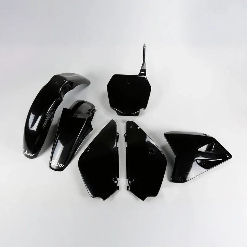 UFO Plast PLASTIC KIT, BLK/BLK