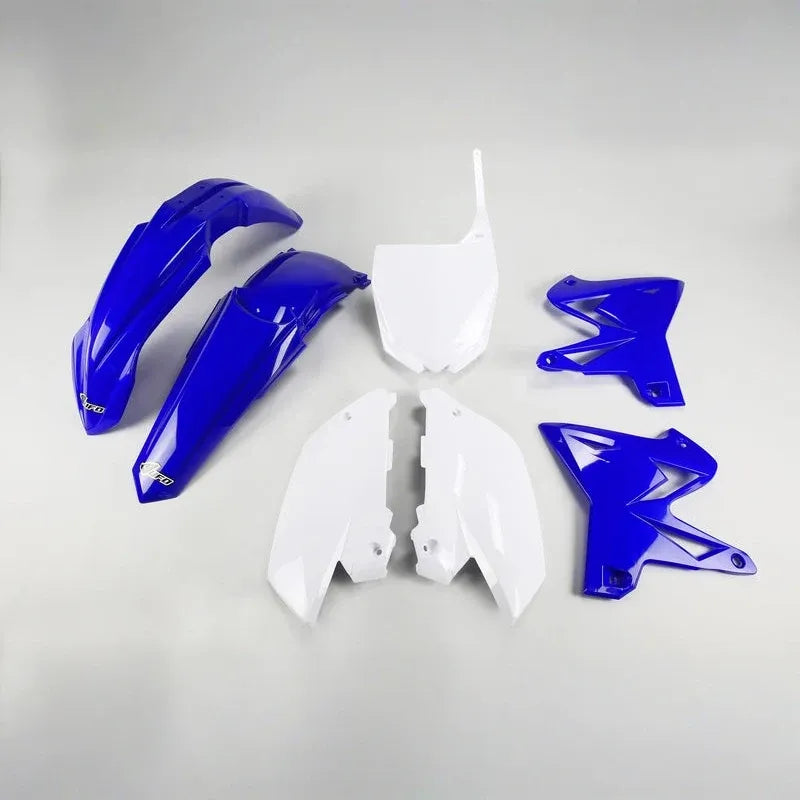 UFO Plast PLASTIC KIT, BLUE/WHITE