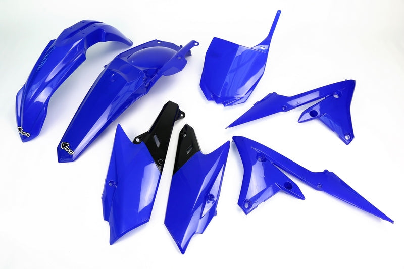 UFO-KUNSTSTOFFBAUSATZ, BLAU/BLAU