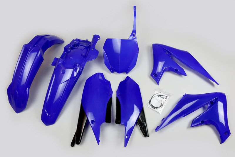 UFO-KUNSTSTOFFBAUSATZ, BLAU/BLAU