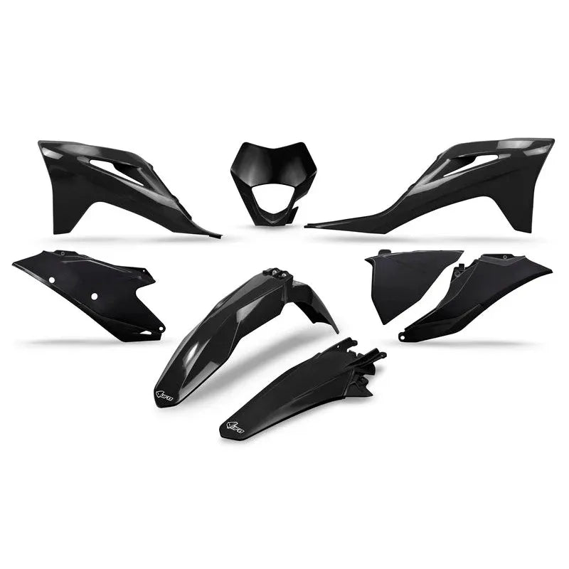 UFO Plast PLASTIC KIT, BLK
