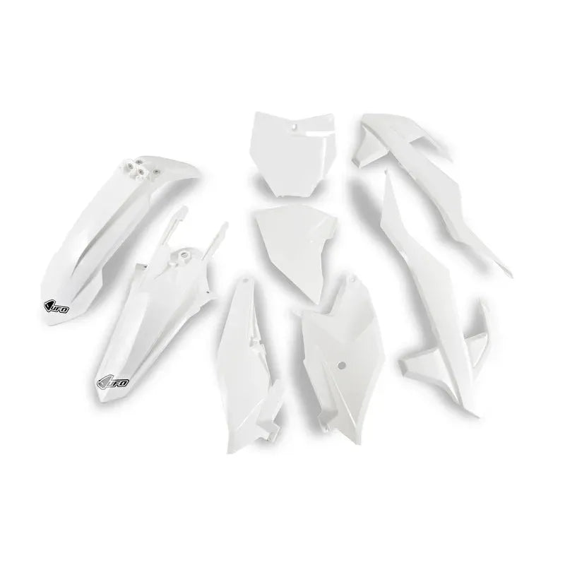 UFO Plast PLASTIC KIT, WHT