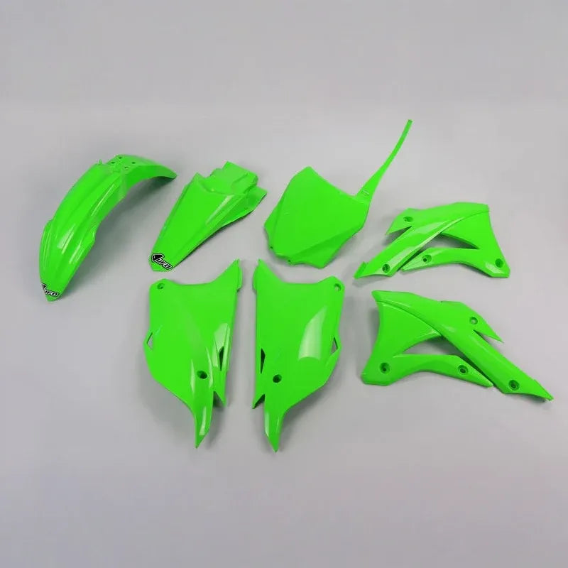 UFO Plast PLASTIC KIT, GRN
