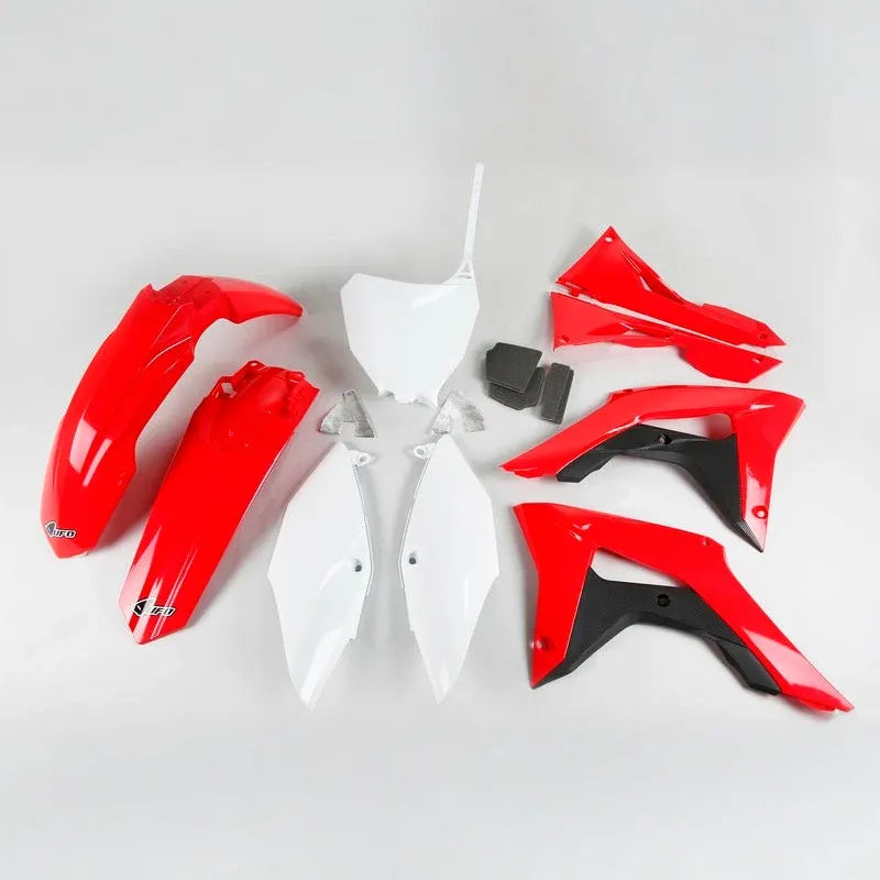 UFO Plast PLASTIC KIT, OEM