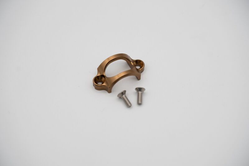 BKING MASTER CYLINDER BRACELET + SCREWS