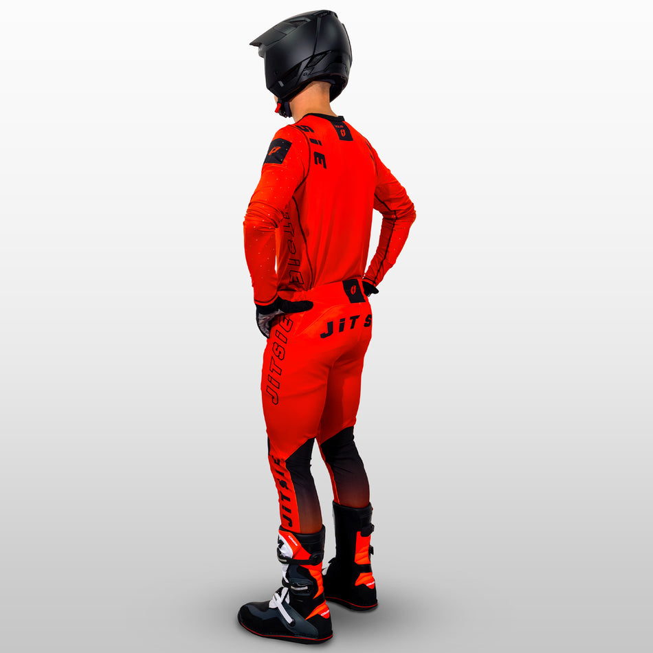 T3 Solid Red