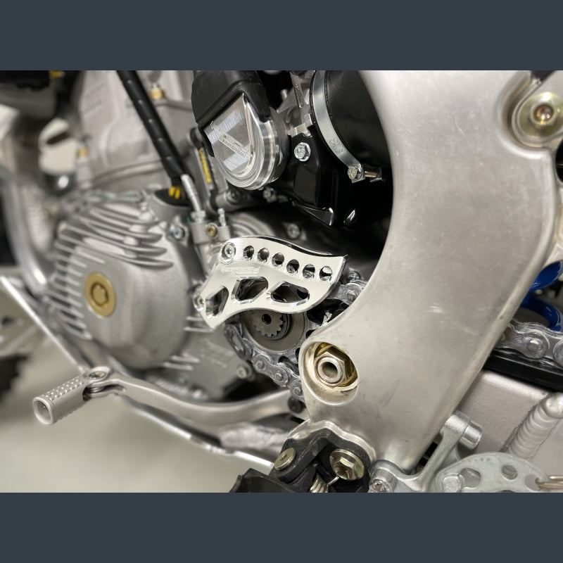 TM Racing koppelingswerkcilinderbescherming