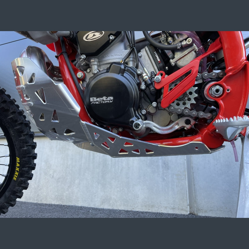 Skidplate met uitlaatpijpbeschermer voor Beta RR 250, 300, X-Pro 2023-2026